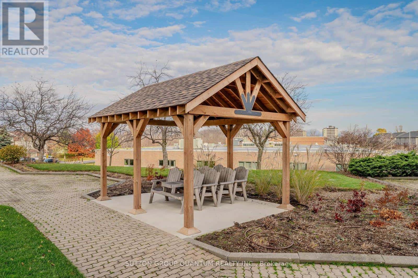 104 - 30 HARRISFORD STREET — Hamilton (Red Hill), Ontario - Photo 3 of 33