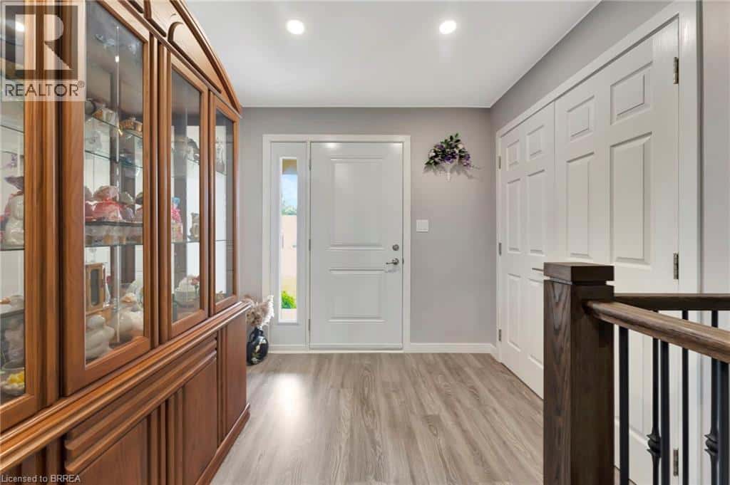 12 ALBERT Street — Langton, Ontario - Photo 4 of 48