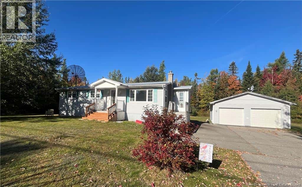 5387 Highway 108 — Lower Derby, New Brunswick - Photo 2 of 26