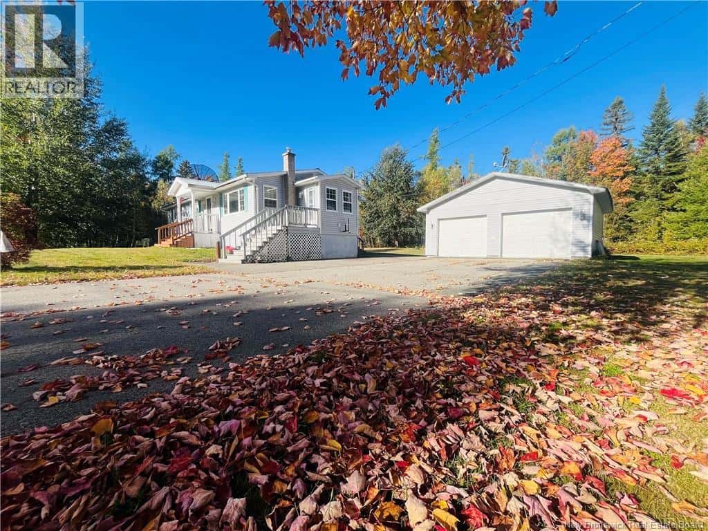 5387 Highway 108 — Lower Derby, New Brunswick - Photo 3 of 26