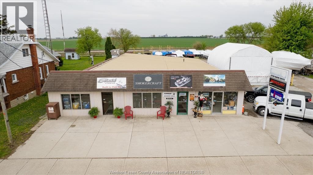 7565 Tecumseh ROAD — Stoney Point, Ontario - Main photo