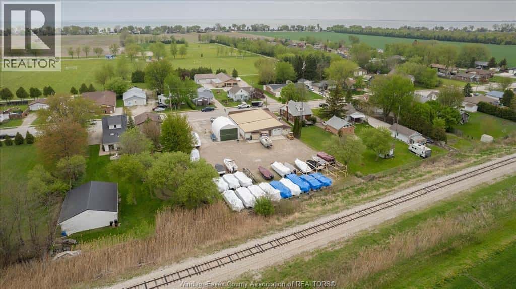 7565 Tecumseh ROAD — Stoney Point, Ontario - Photo 5 of 32