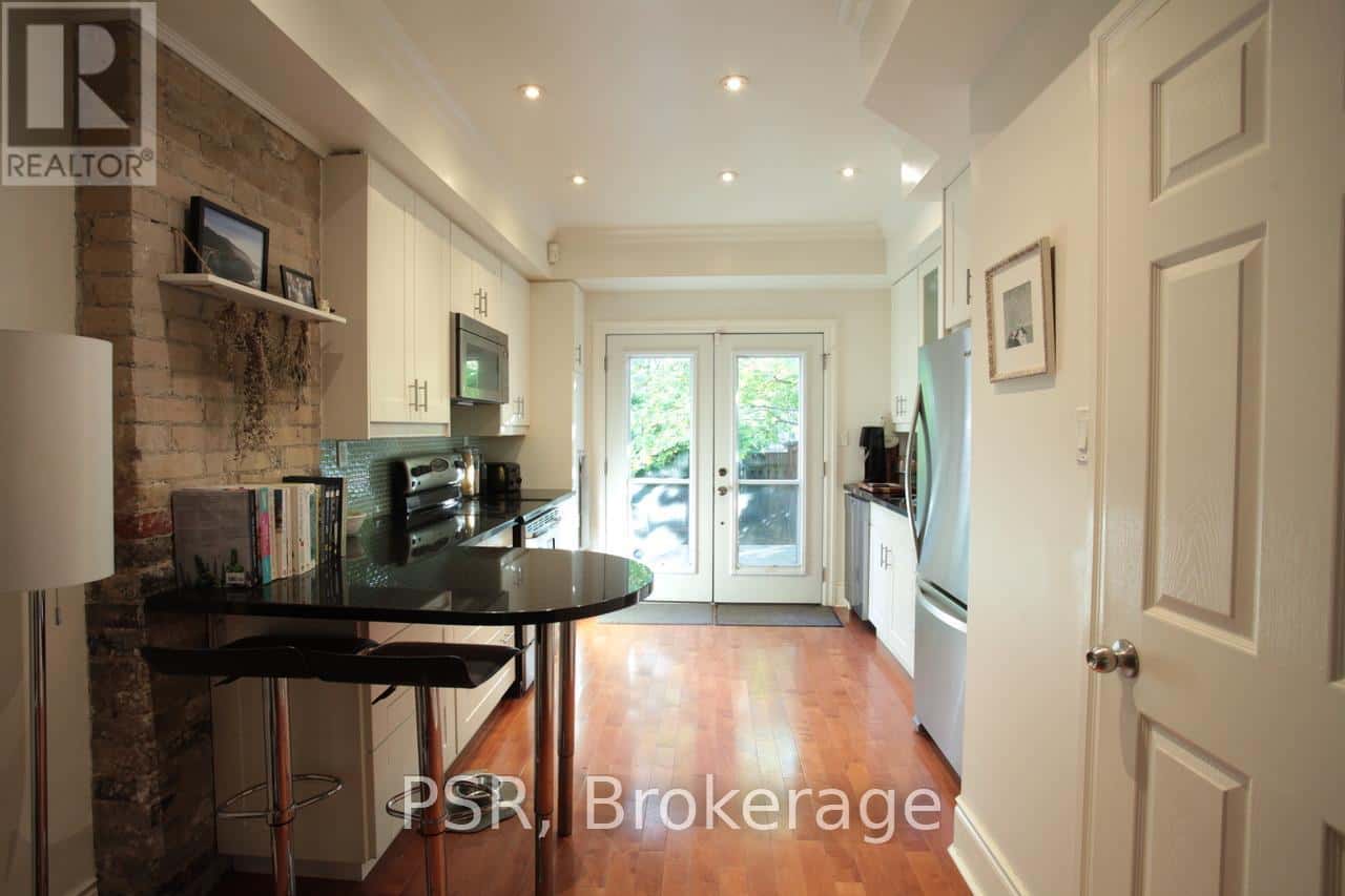 993 LOGAN AVENUE — Toronto (Playter Estates-Danforth), Ontario - Photo 4 of 11