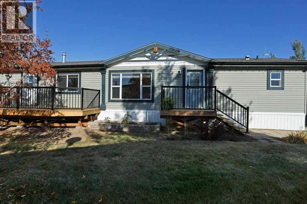 57 RoseGlen Drive — Rosemary, Alberta - Photo 2 of 37