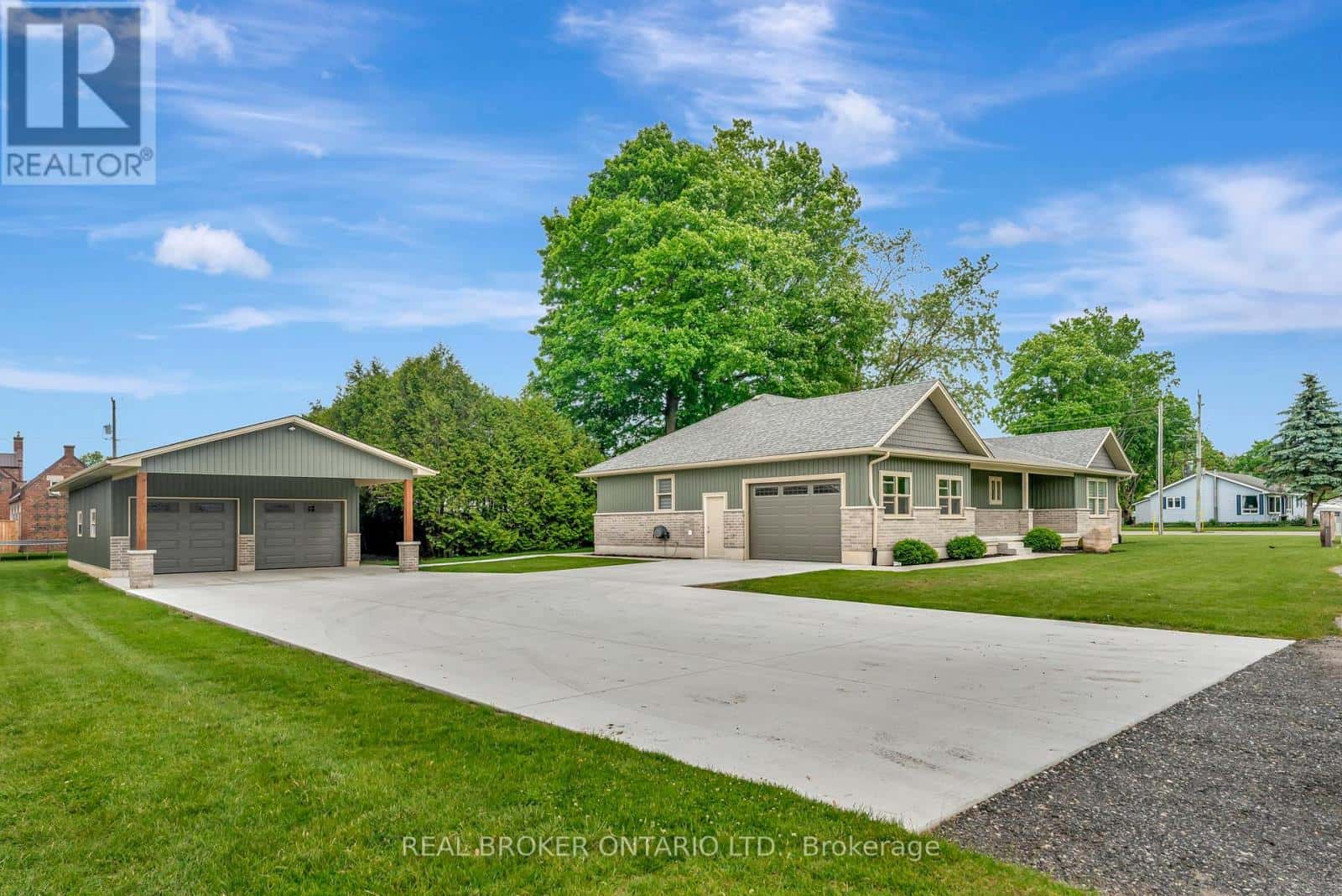 12 ALBERT STREET — Norfolk (Langton), Ontario - Photo 3 of 45