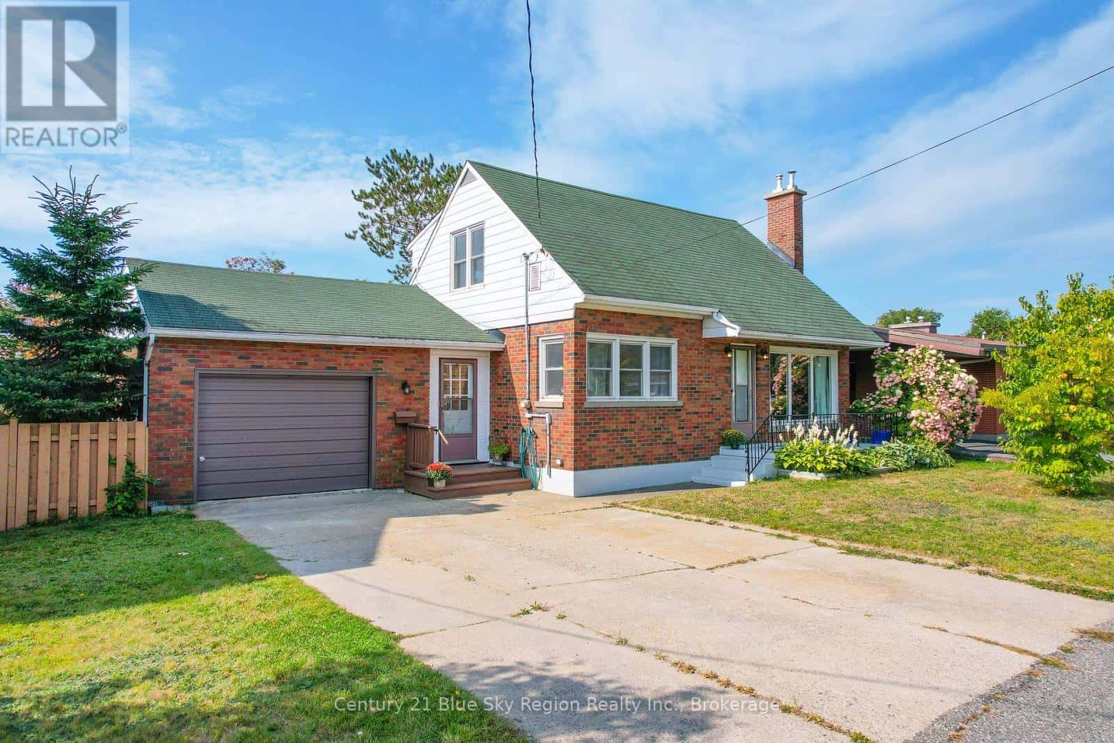 1355 JANE STREET — North Bay (West End), Ontario - Photo 2 of 49