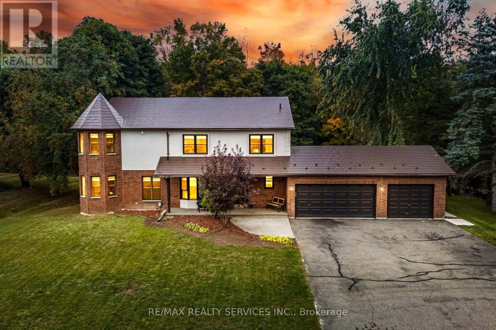 14 SNOWBERRY COURT — Caledon (Caledon Village), Ontario - Photo 4 of 50