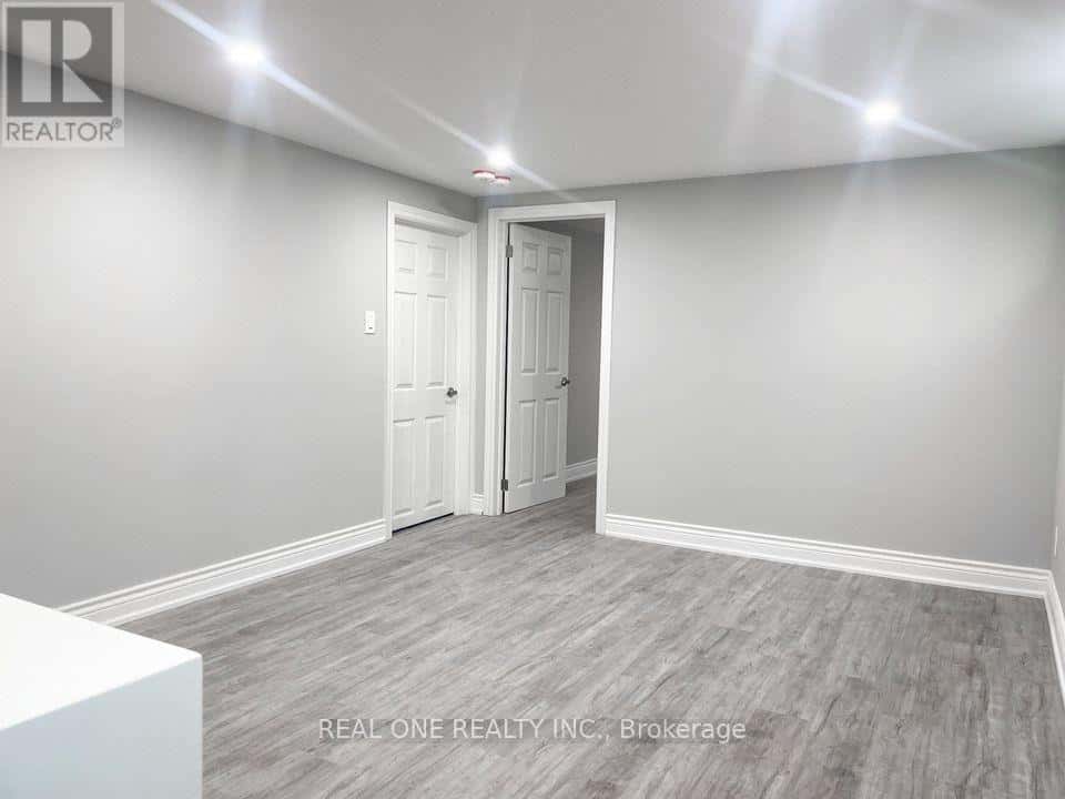 BASEMENT - 99 WARREN AVENUE — Hamilton (Balfour), Ontario - Photo 5 of 18