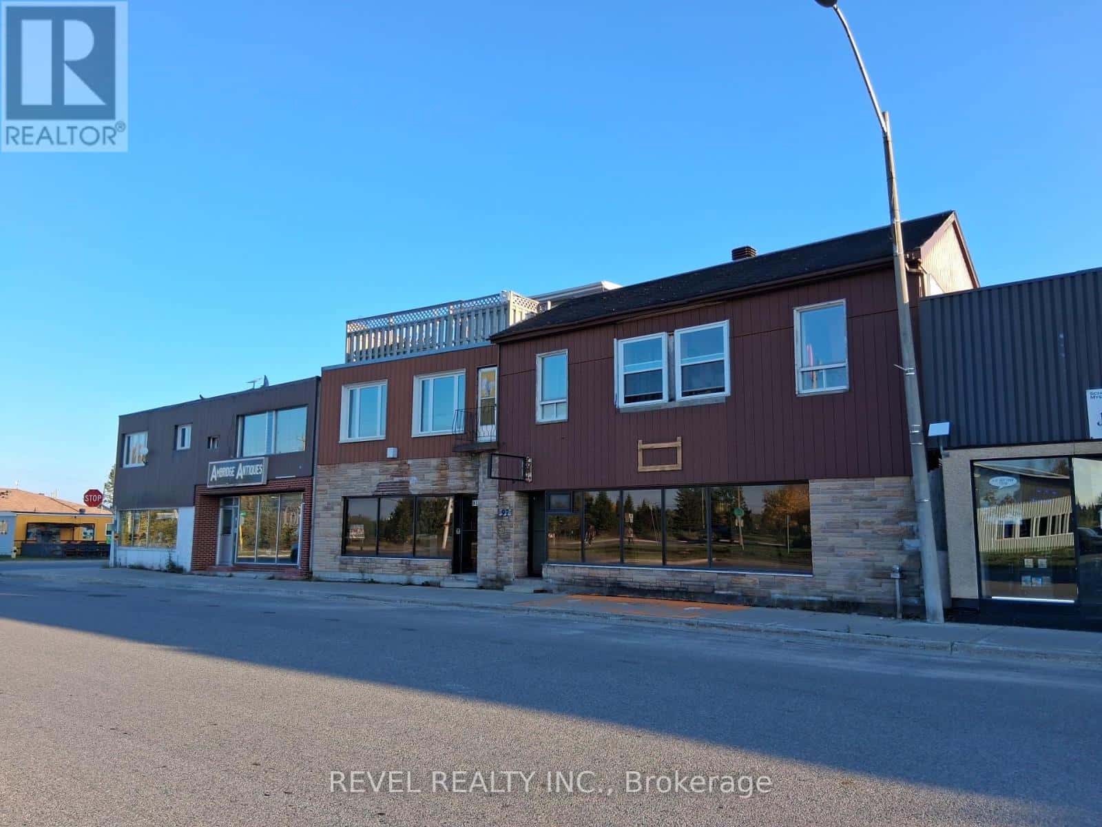 97 AMBRIDGE DRIVE — Iroquois Falls, Ontario - Photo 2 of 28