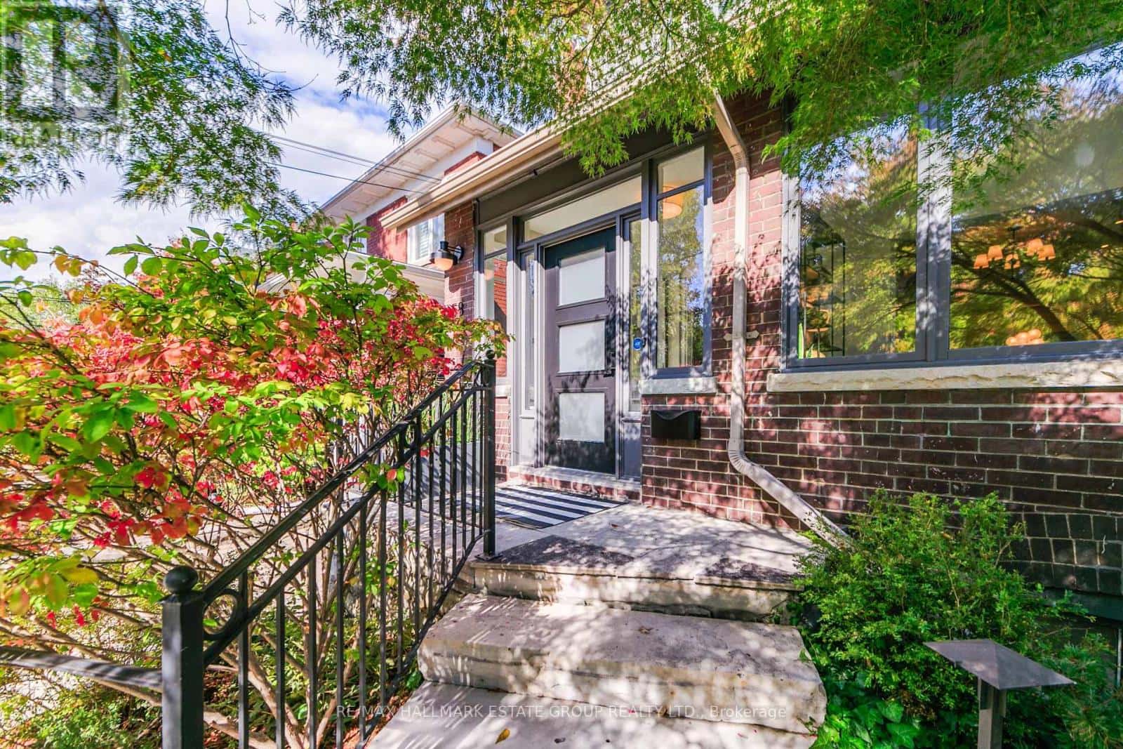 58 CHESTER HILL ROAD — Toronto (Playter Estates-Danforth), Ontario - Photo 2 of 50