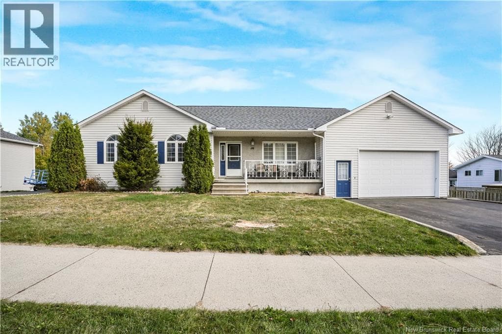 116 Sprucewood Drive — New Maryland, New Brunswick - Main photo