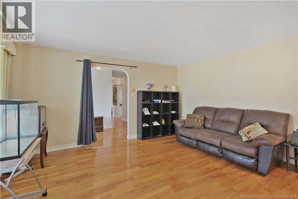 116 Sprucewood Drive — New Maryland, New Brunswick - Photo 4 of 44