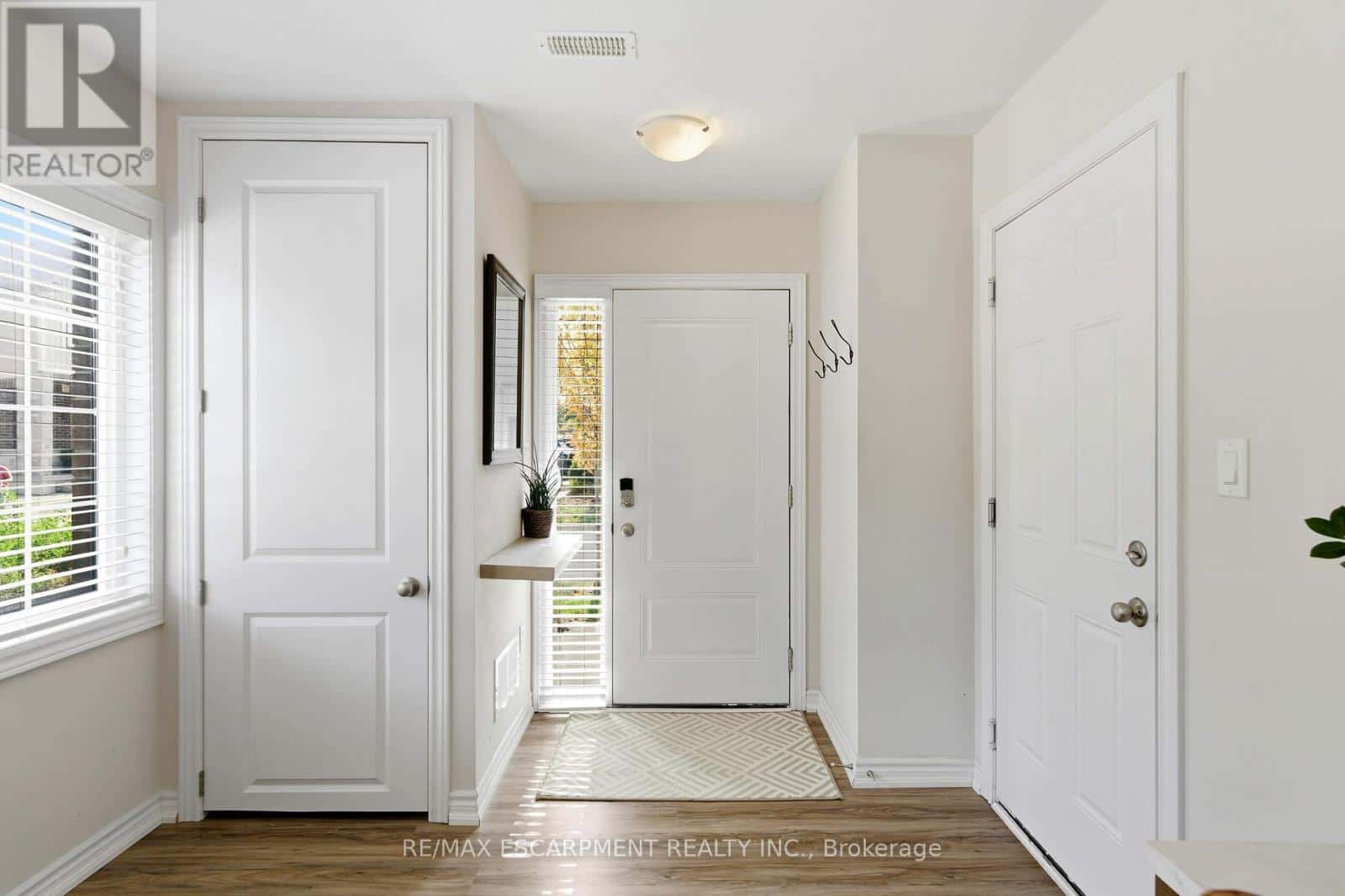 54 - 377 GLANCASTER ROAD — Hamilton (Villages of Glancaster), Ontario - Photo 3 of 27