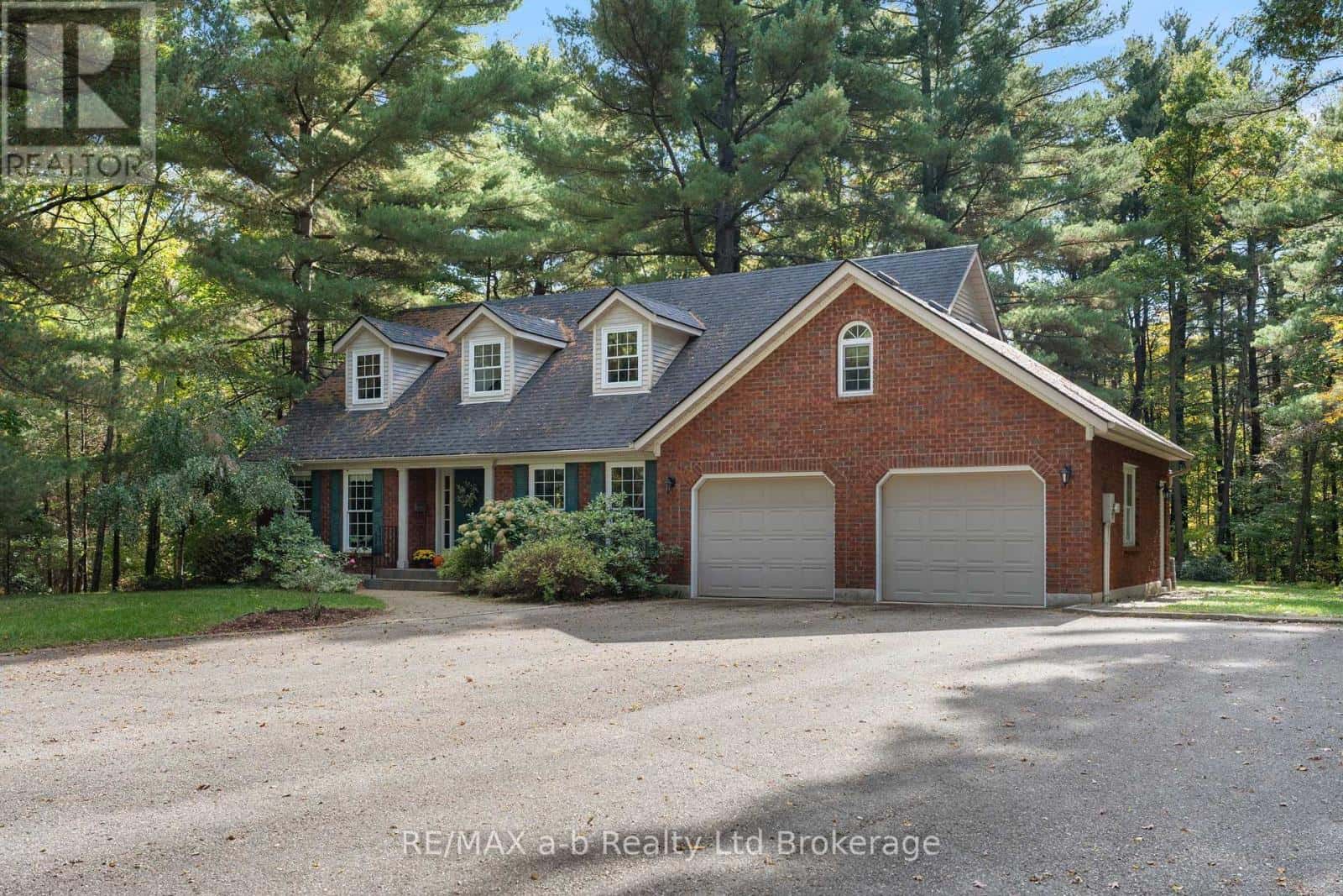 27 NORFOLK STREET — Norwich (Otterville), Ontario - Photo 4 of 43