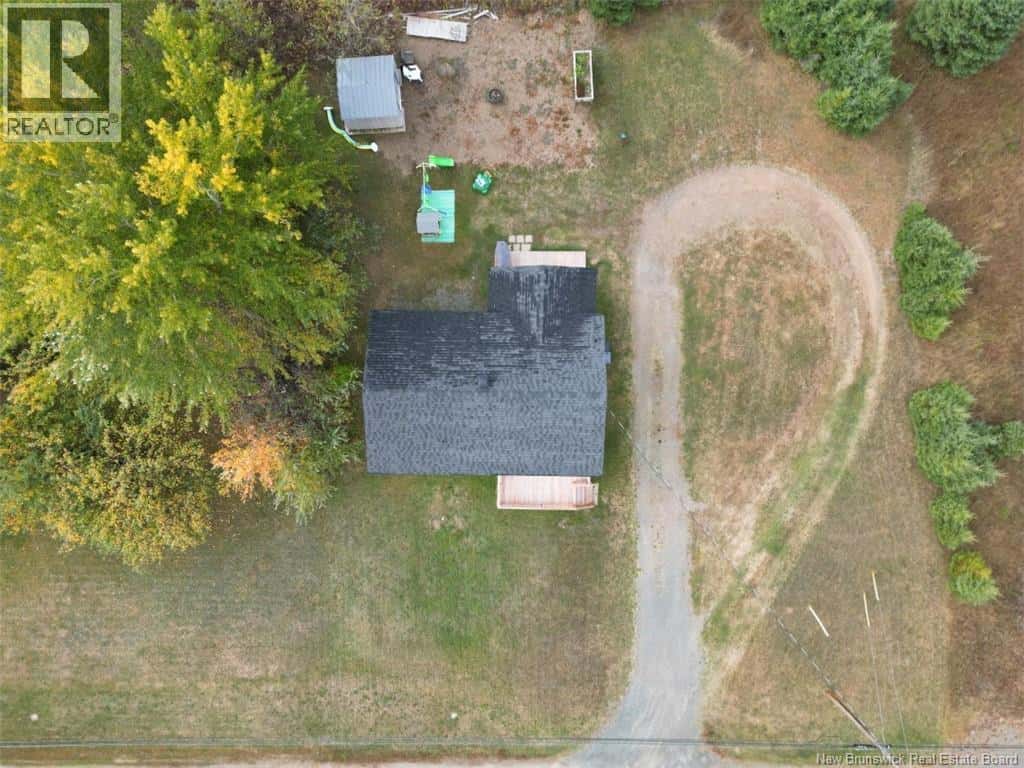 100 Principale — Pointe-Verte, New Brunswick - Photo 3 of 17