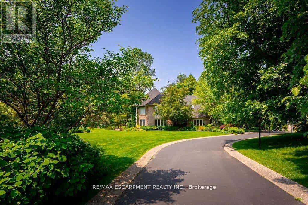 27 BLACKBERRY PLACE — Hamilton (Carlisle), Ontario - Photo 3 of 46