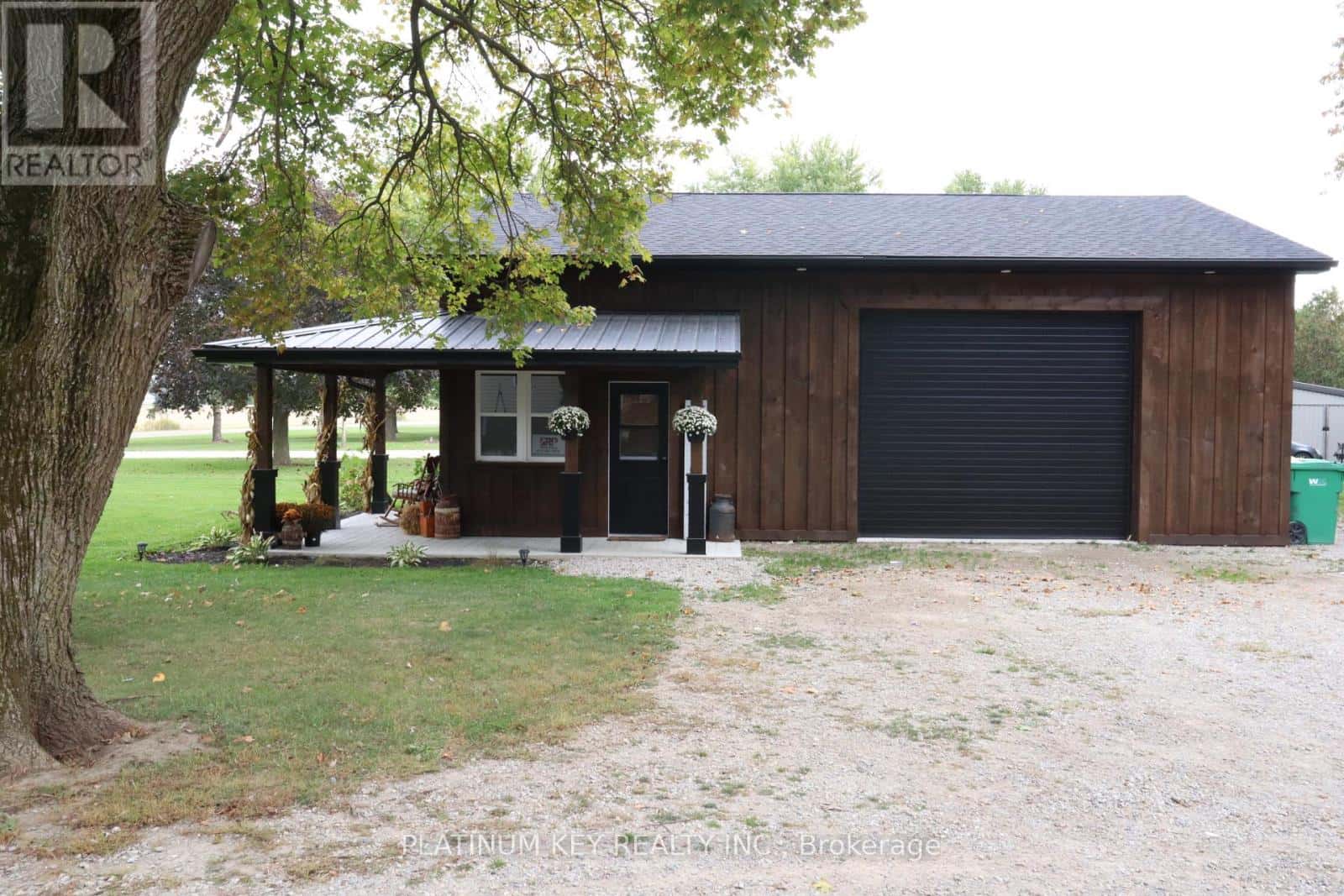 21243 TAITS ROAD — Southwest Middlesex, Ontario - Photo 3 of 42