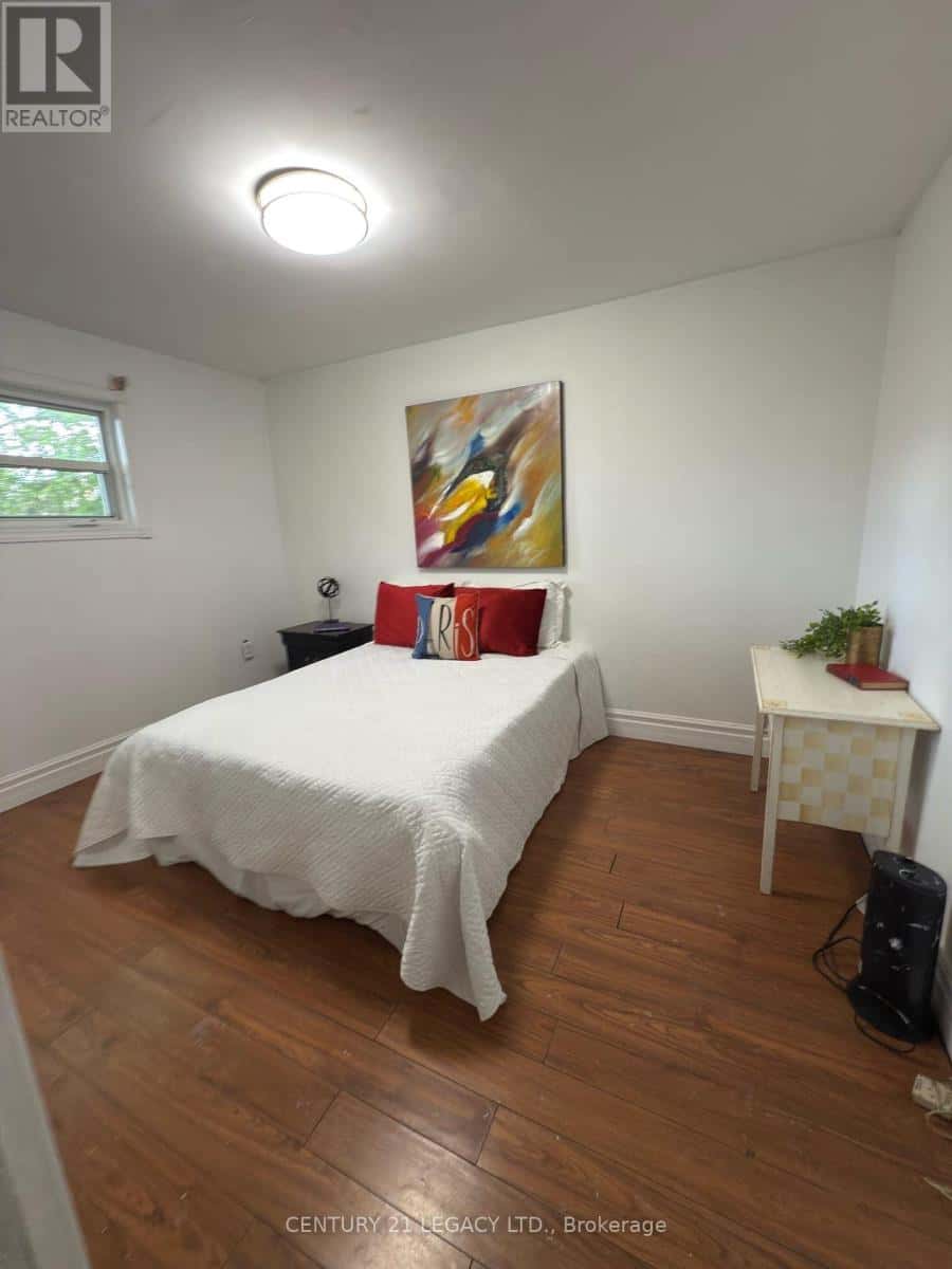 795 BARTON STREET — Hamilton (Stoney Creek Industrial), Ontario - Photo 4 of 5