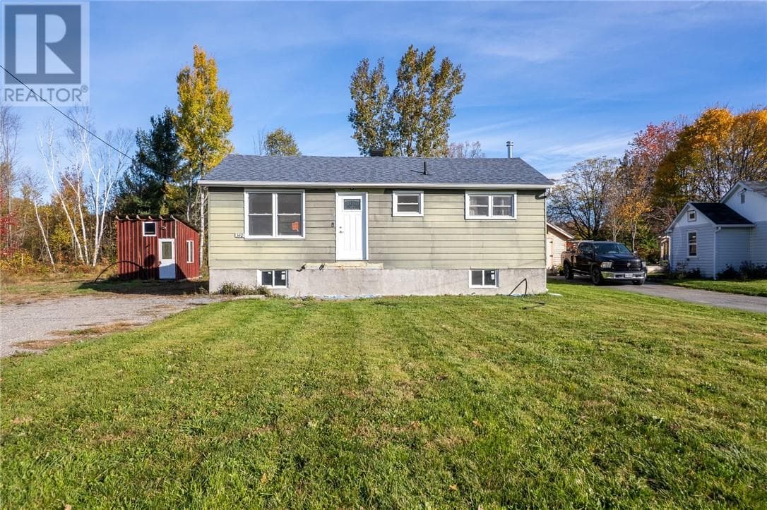 340 River Street — Massey, Ontario - Main photo