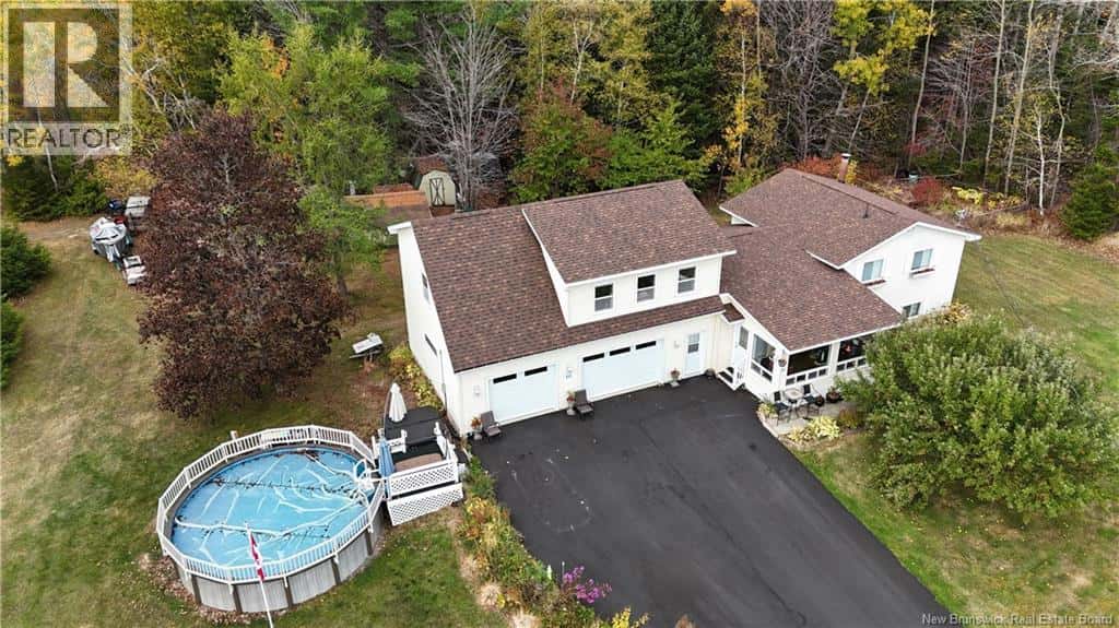 48 Michael Avenue — Hanwell, New Brunswick - Photo 3 of 43