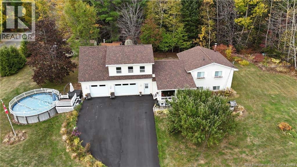 48 Michael Avenue — Hanwell, New Brunswick - Photo 4 of 43