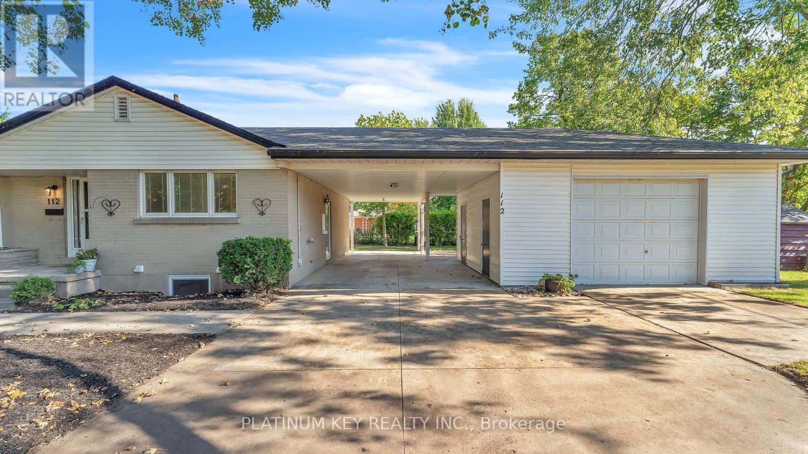 112 ONTARIO STREET — Strathroy-Caradoc (SW), Ontario - Photo 3 of 22