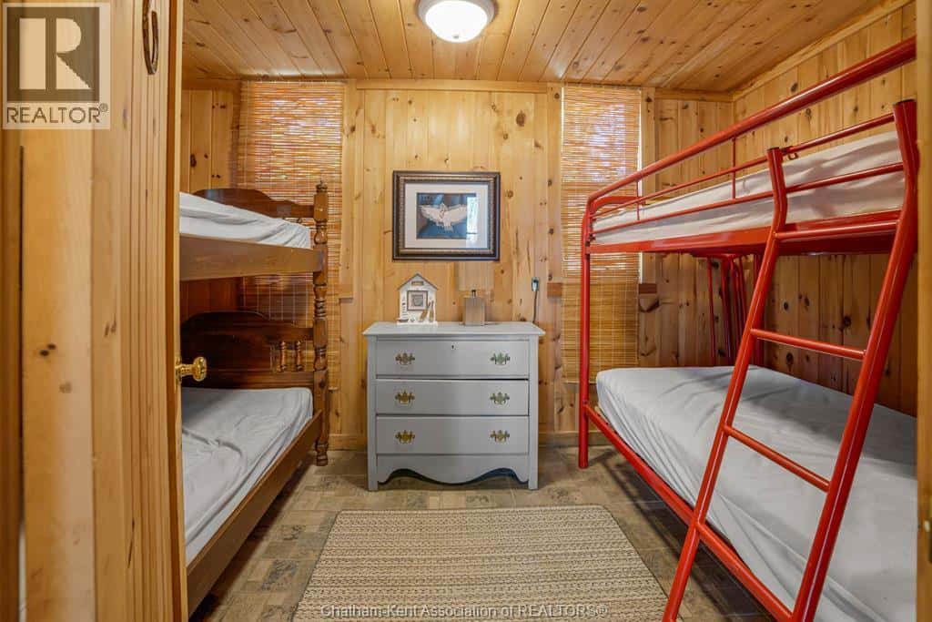 17178 Lakeshore ROAD — Rondeau Park, Ontario - Photo 5 of 49