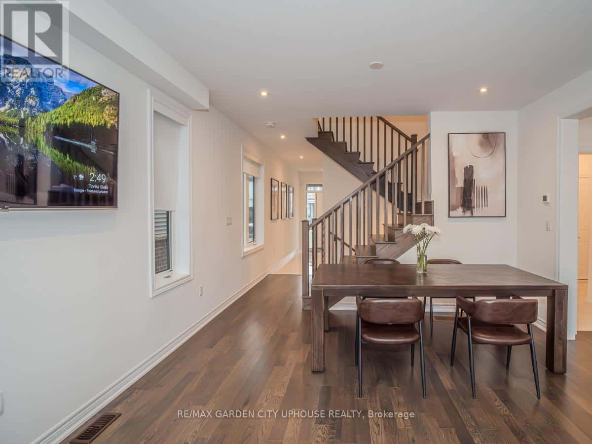 111 STARFIRE CRESCENT — Hamilton (Winona), Ontario - Photo 3 of 22