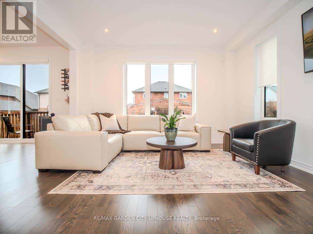 111 STARFIRE CRESCENT — Hamilton (Winona), Ontario - Photo 5 of 22