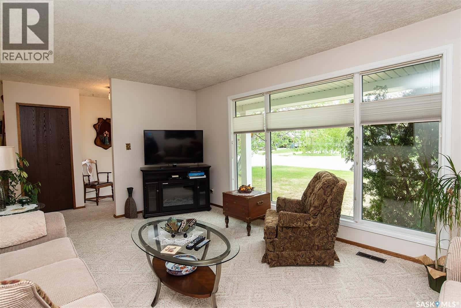 316 8th STREET E — Wynyard, Saskatchewan - Photo 5 of 43