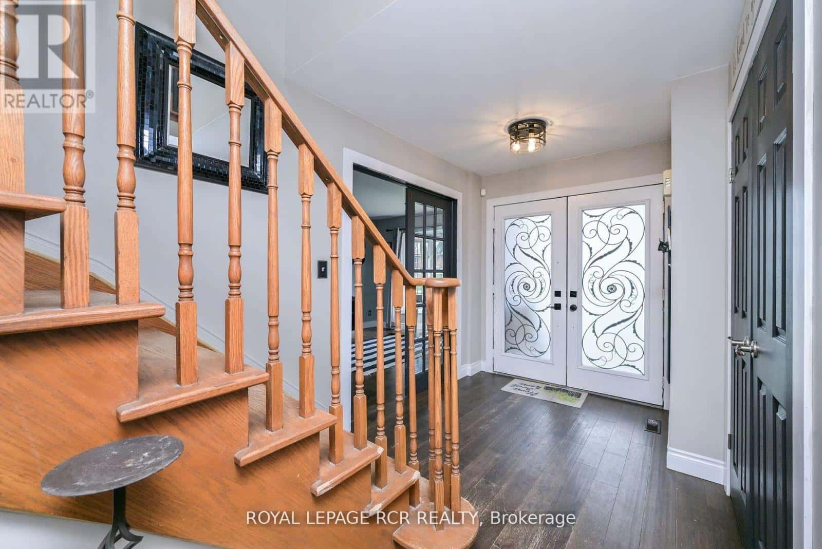 22 COBURN CRESCENT — New Tecumseth (Beeton), Ontario - Photo 4 of 42