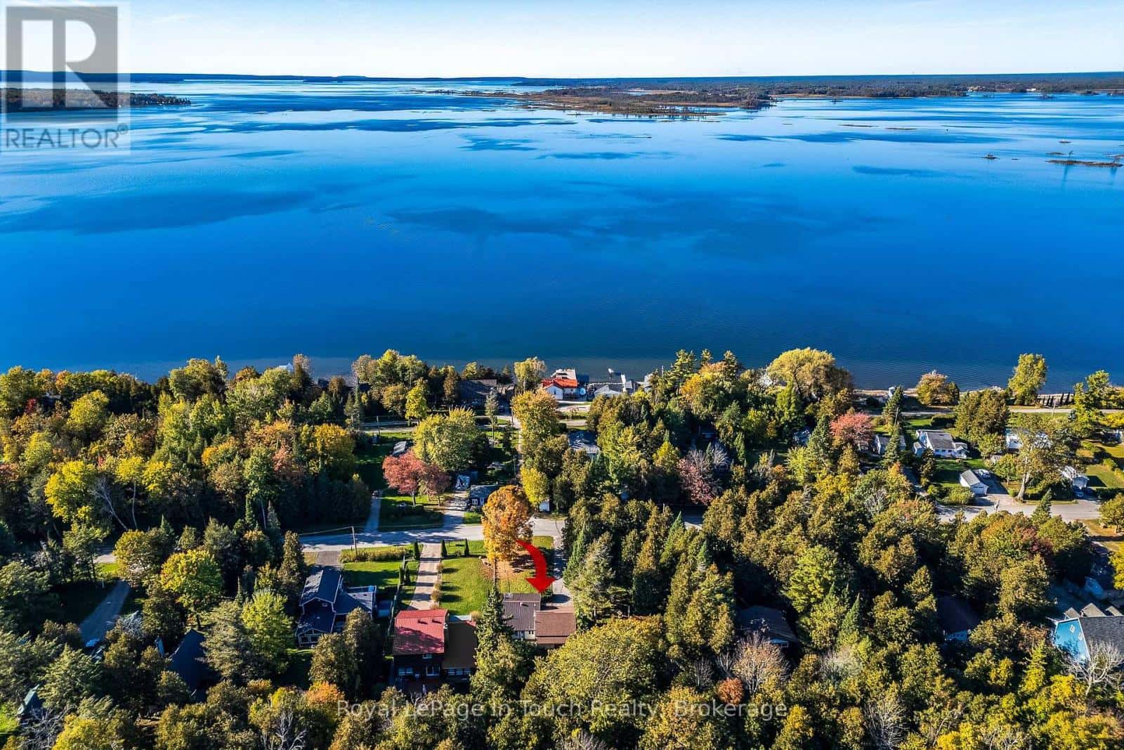 77 KING ROAD — Tay (Waubaushene), Ontario - Photo 2 of 13