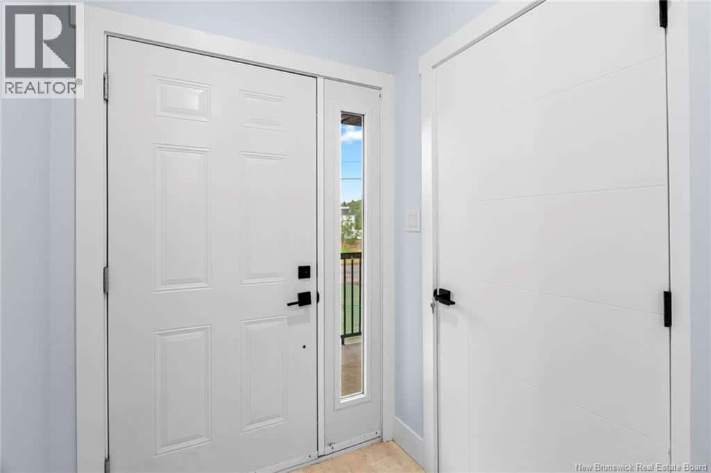 34 Winterberry Drive — Fredericton, New Brunswick - Photo 3 of 43