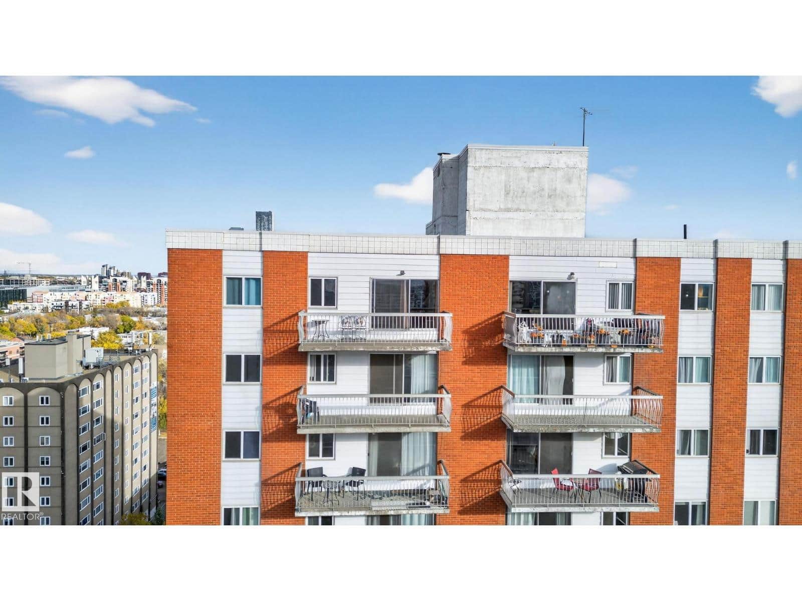 #1701 10150 117 ST NW - Photo 2 of 47, Edmonton, Alberta