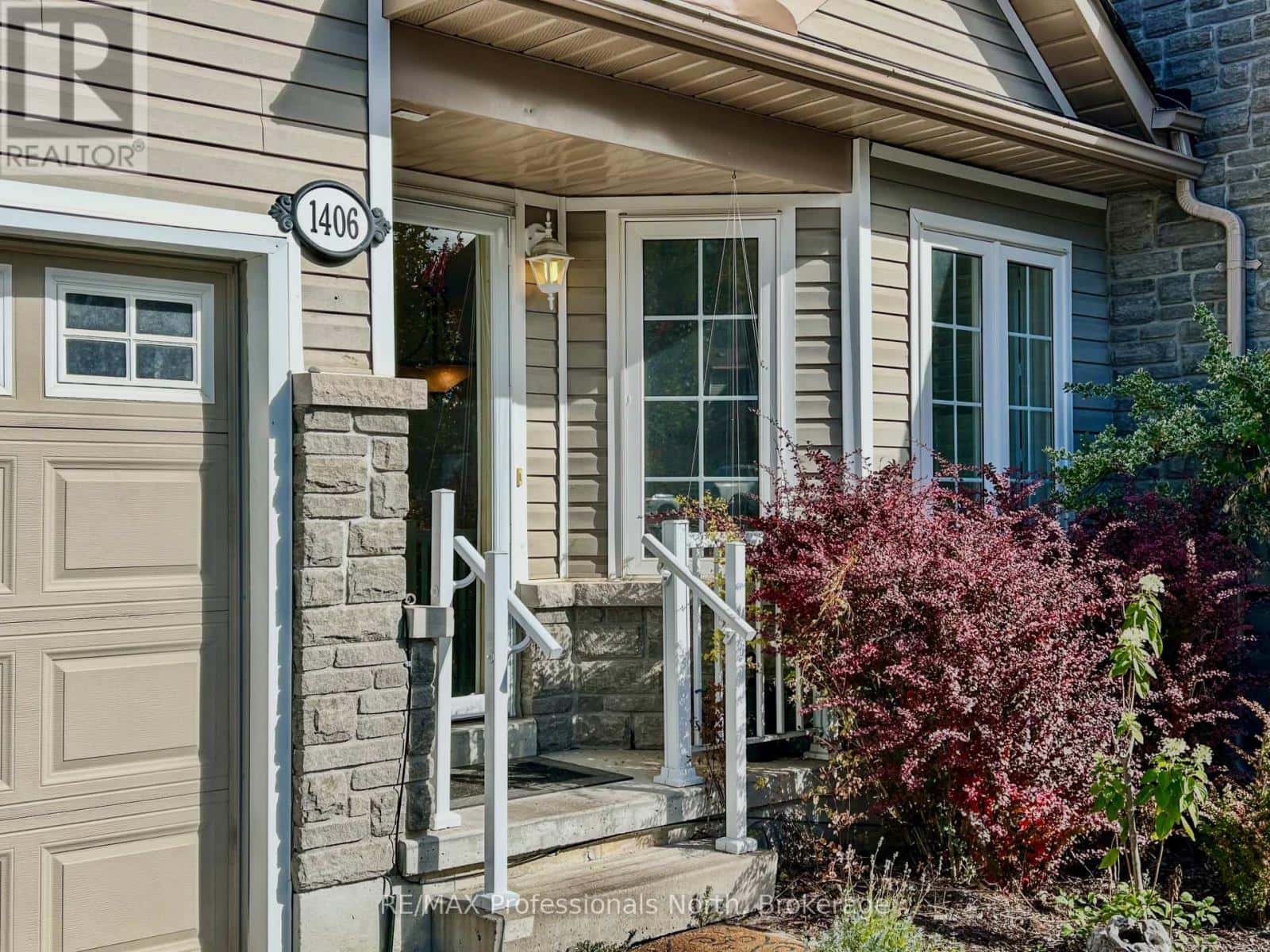 1406 HANCOX COURT — Peterborough (Monaghan Ward 2), Ontario - Photo 4 of 42