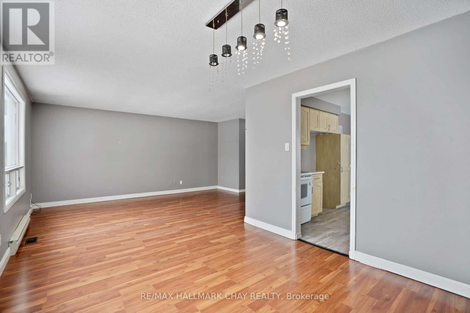 7481 COUNTY ROAD 91 — Clearview (Stayner), Ontario - Photo 4 of 13