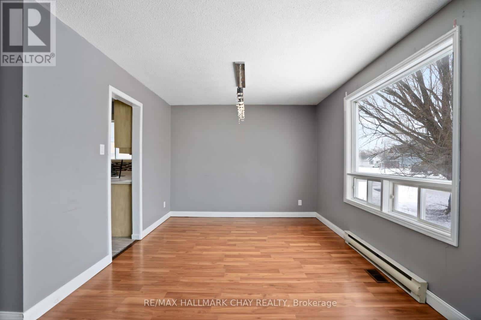 7481 COUNTY ROAD 91 — Clearview (Stayner), Ontario - Photo 5 of 13