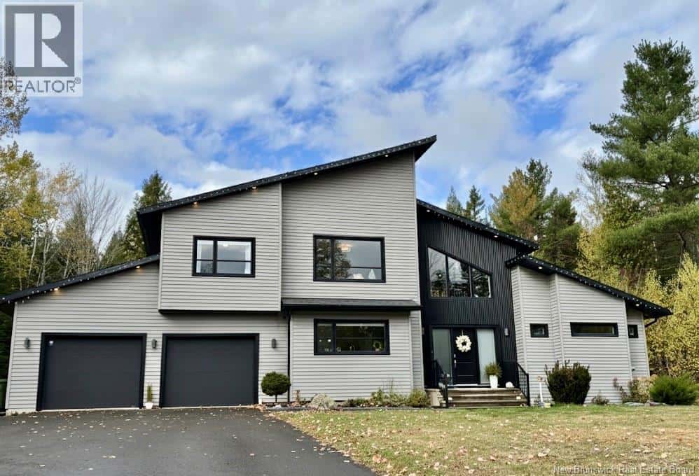 18 Corinth Avenue — Rusagonis, New Brunswick - Photo 2 of 49