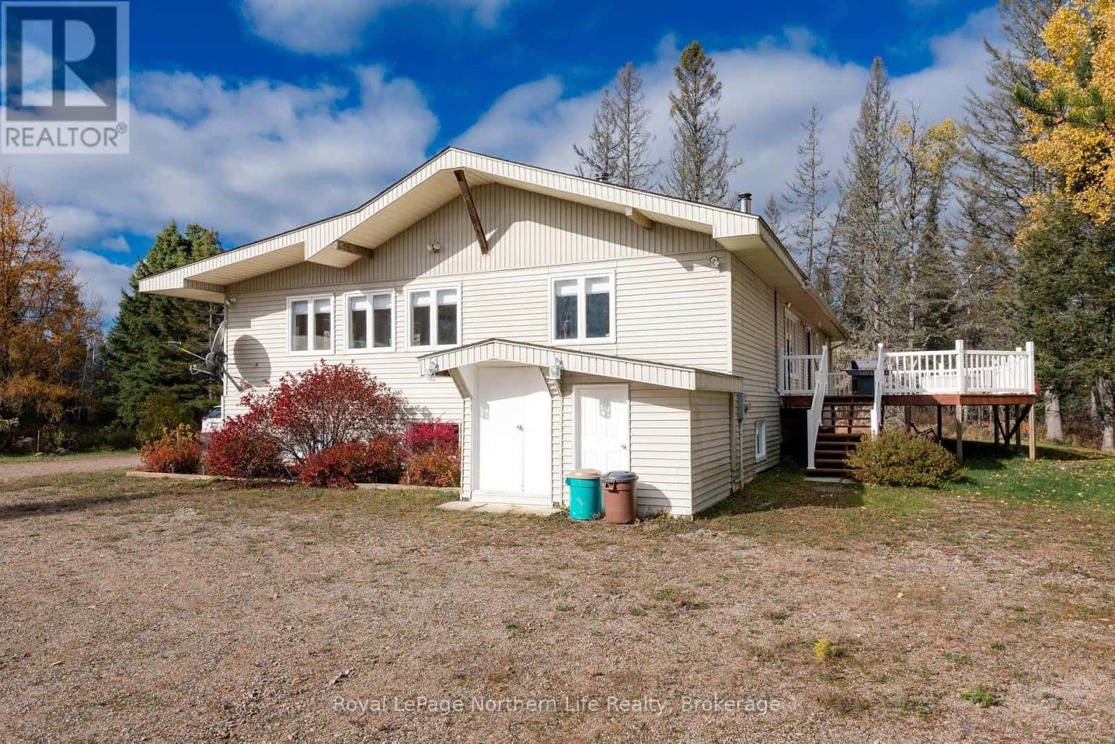 809 CAMERON ROAD — Papineau-Cameron (Papineau Cameron), Ontario - Photo 3 of 49