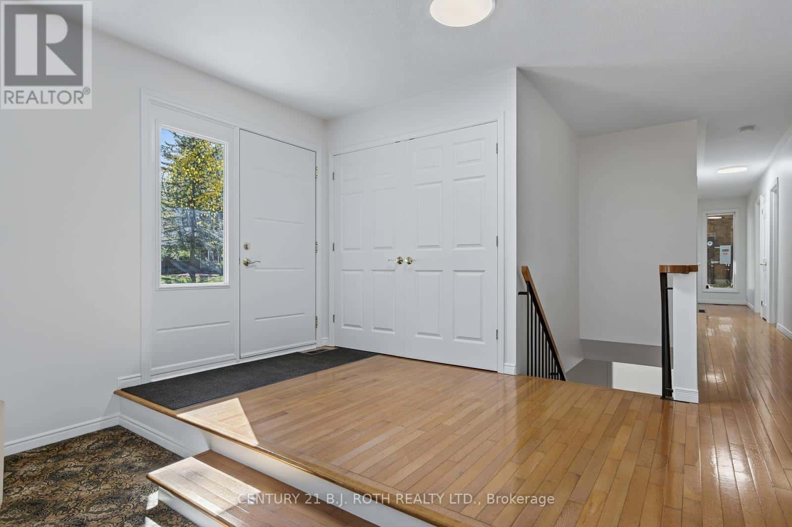 1890 KENSINGTON PLACE — Severn (Bass Lake), Ontario - Photo 2 of 23