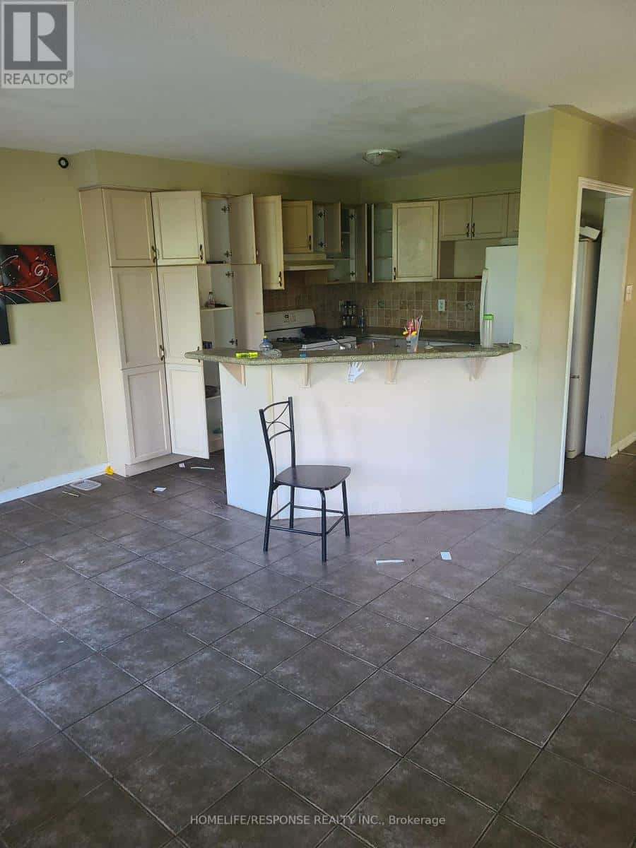 141 ROCKGARDEN TRAIL — Brampton (Sandringham-Wellington), Ontario - Photo 5 of 9