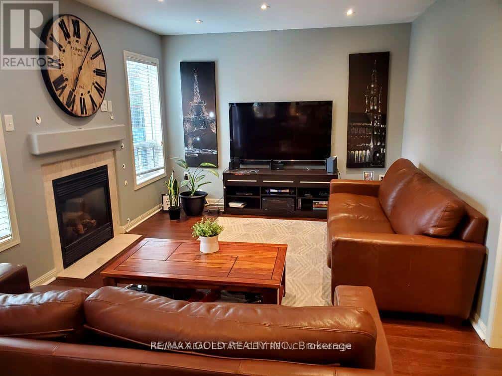 3 GASPE ROAD — Brampton (Gore Industrial North), Ontario - Photo 2 of 3