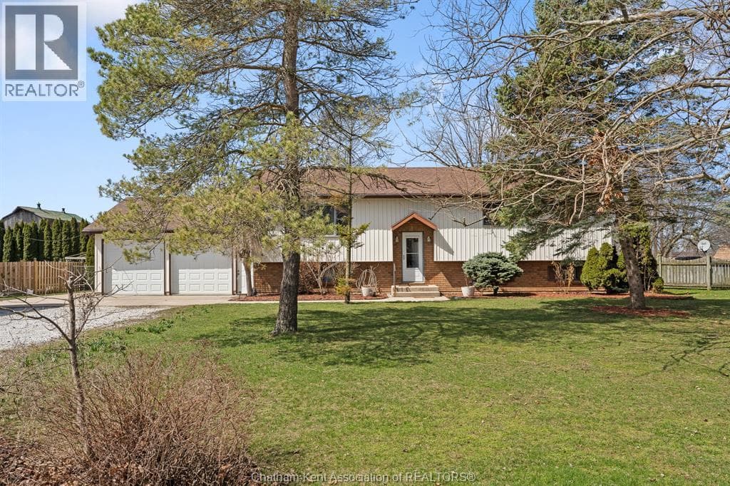 13471 JANE STREET — Thamesville, Ontario - Main photo