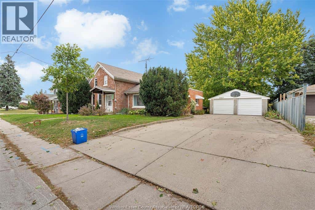 1657 ELGIN — Ruthven, Ontario - Photo 2 of 34