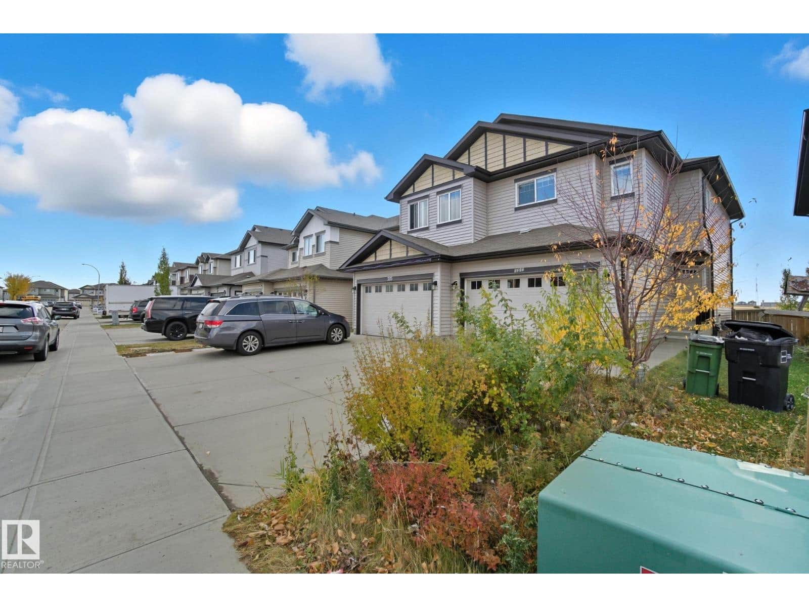 3217 11 AV NW - Photo 3 of 49, Edmonton, Alberta