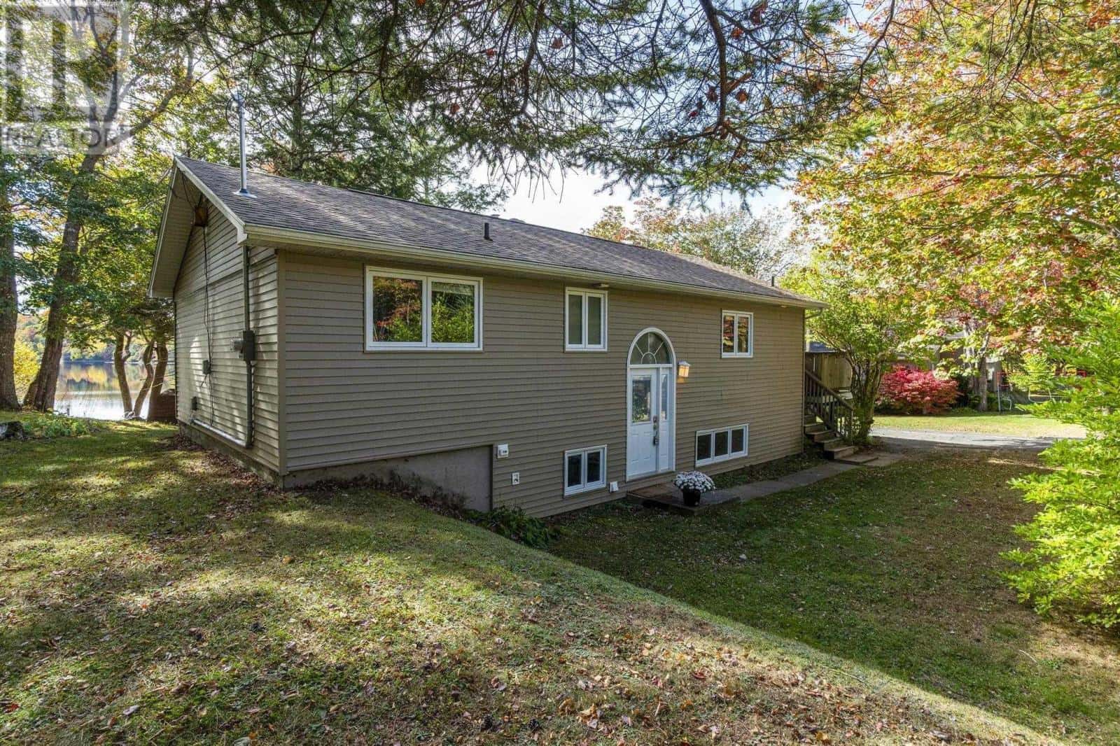 514 Ponderosa Drive — Lake Echo, Nova Scotia - Photo 5 of 50