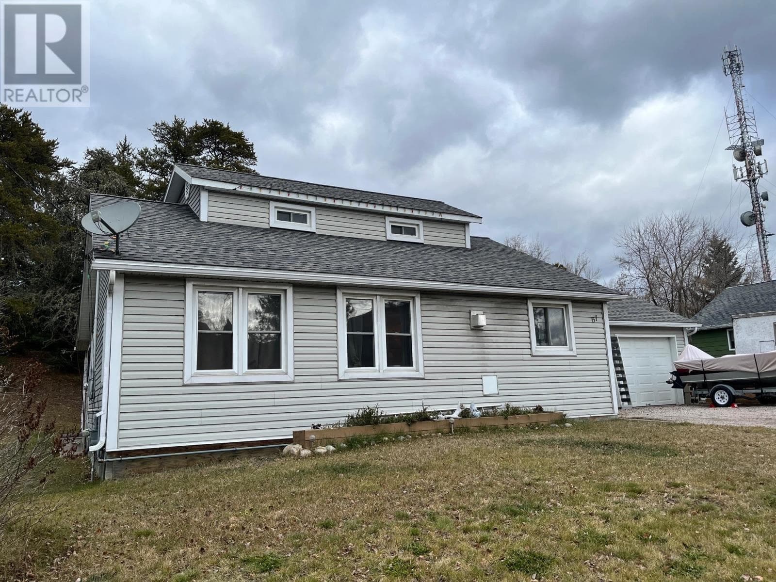 67 Goldshore Road — Red Lake, Ontario - Main photo