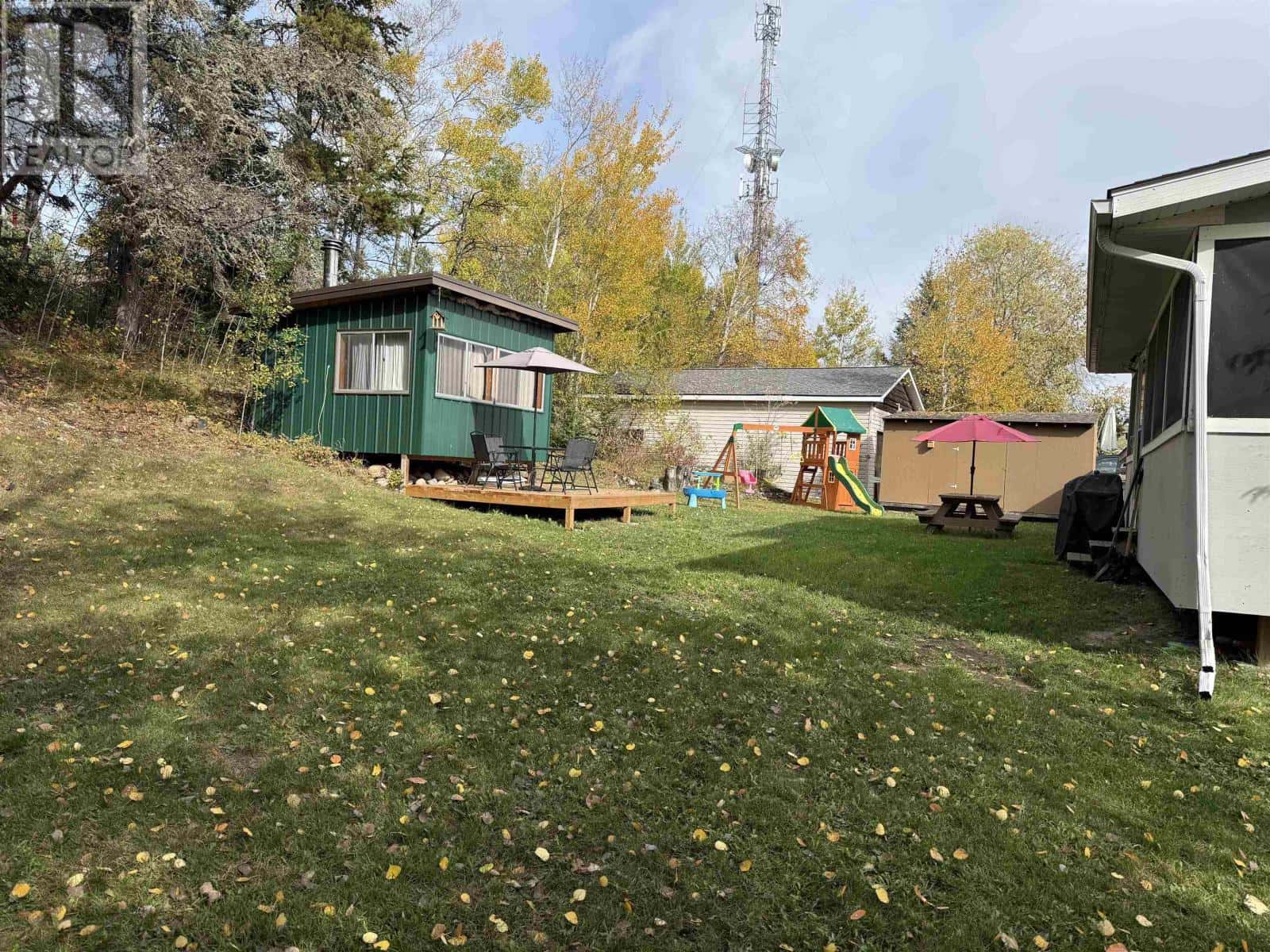 67 Goldshore Road — Red Lake, Ontario - Photo 4 of 26