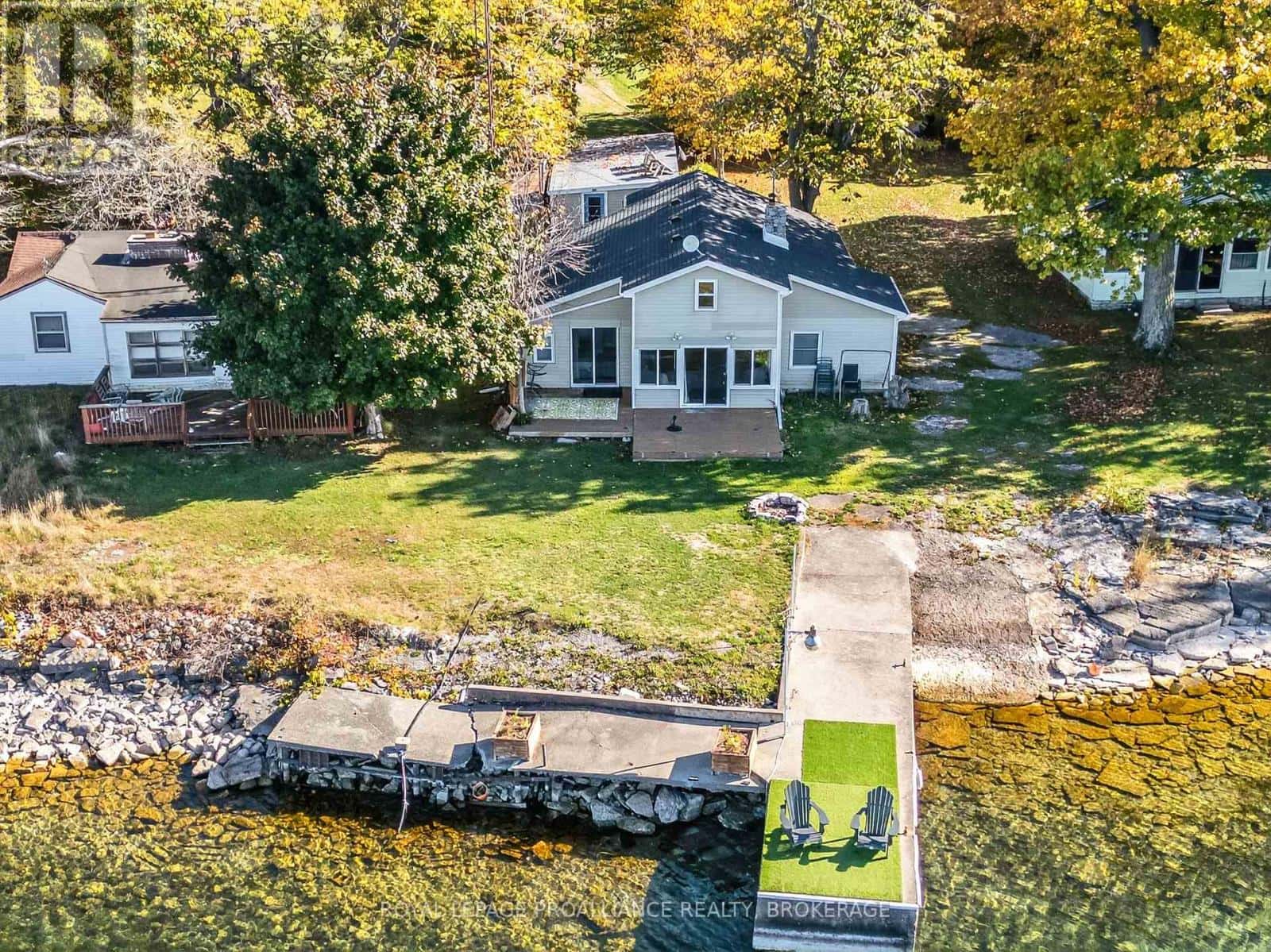 B - 14 MORGAN'S POINT LANE — Frontenac Islands (The Islands), Ontario - Photo 2 of 39