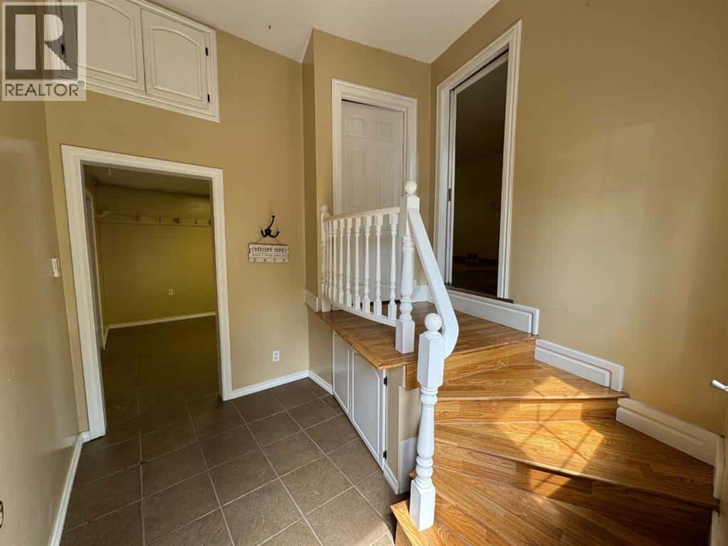 126 Community Lane — Saprae Creek, Alberta - Photo 4 of 43